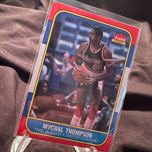 1996 Fleer Basketball - Picture 5 of 13